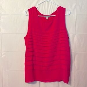 Dana Buchman Pink XL top. Thin and cool for summer. Front of shirt is lined.